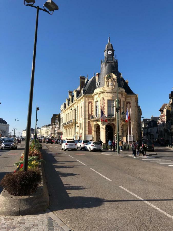 L'Etoile De Trouville Exterior photo